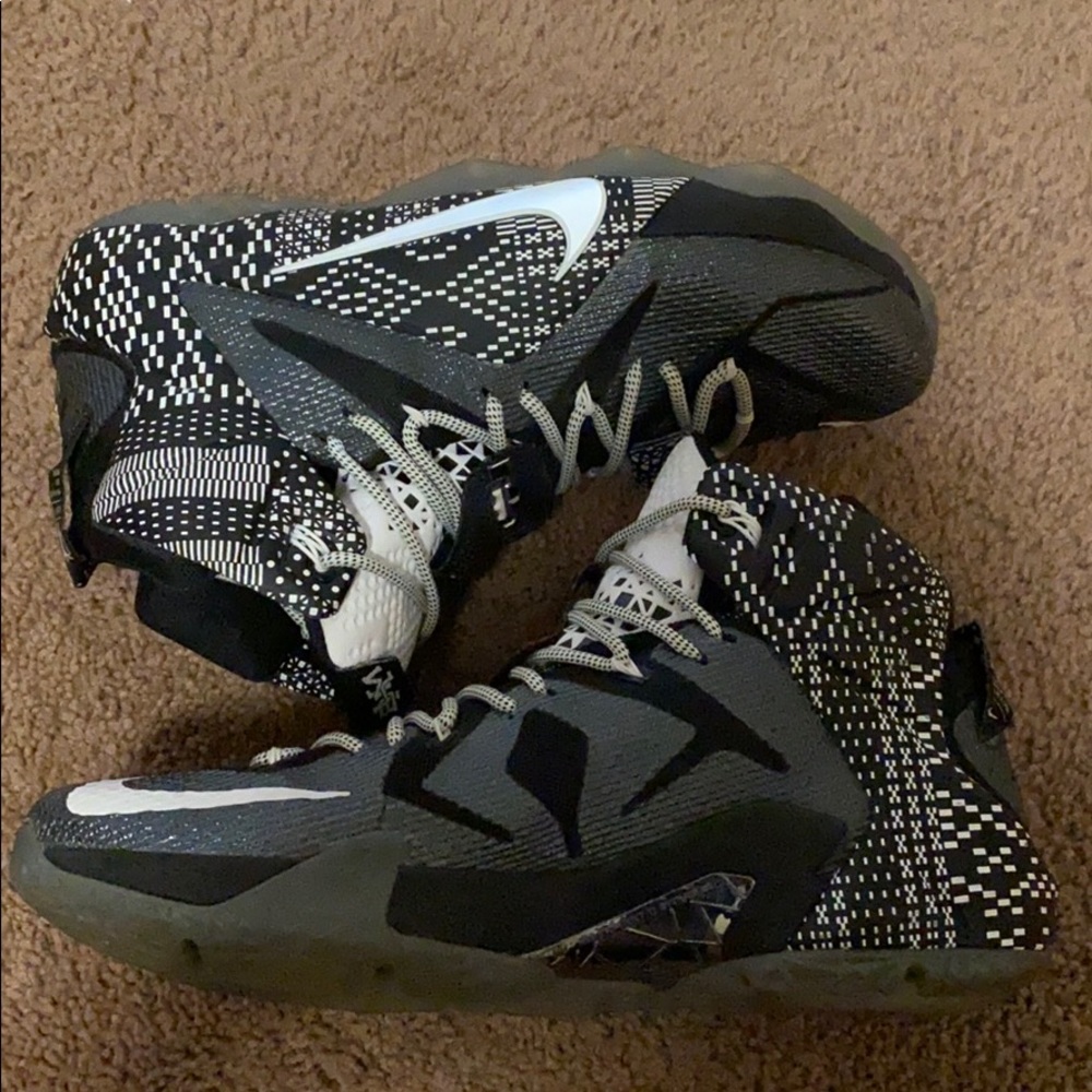 Nike Lebron 12 BHM - Picture 4 of 7